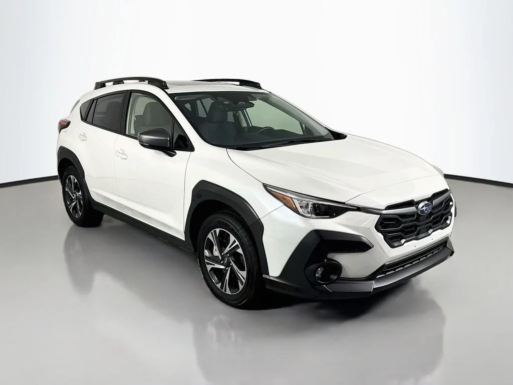 Used 2025 Crystal White Pearl Subaru Premium image 7