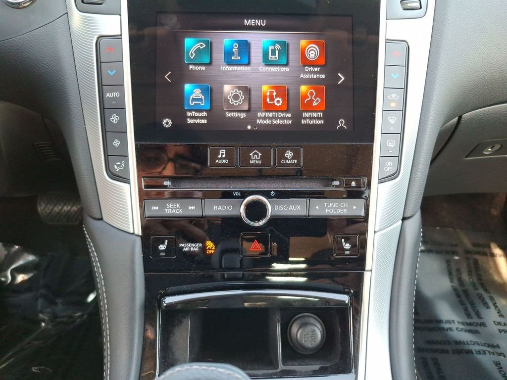 Used 2023 Gray INFINITI LUXE image 17