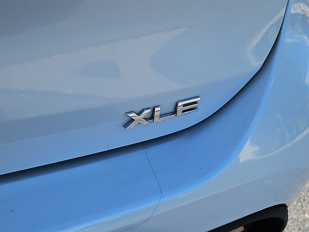 2023 Toyota Highlander XLE, photo 7 of 12