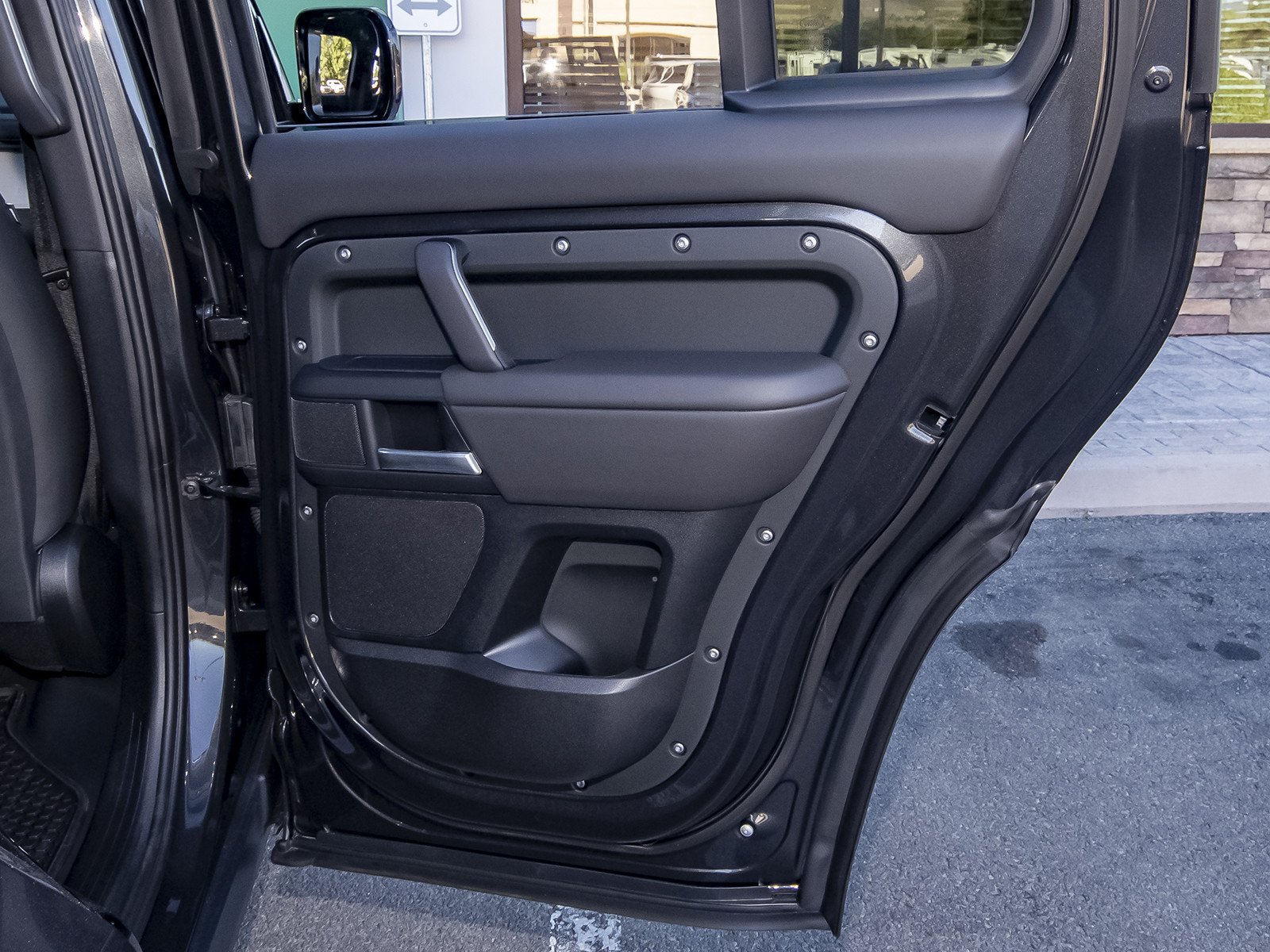 New 2026 Carpathian Grey Land Rover X-Dynamic SE image 46