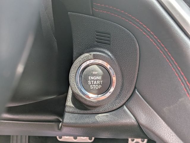 Used 2022 White Subaru 2.5i Sport image 29