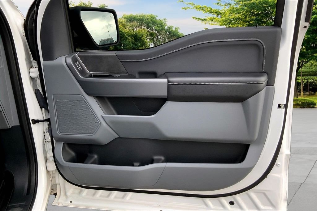 Used 2024 White Ford XLT image 28