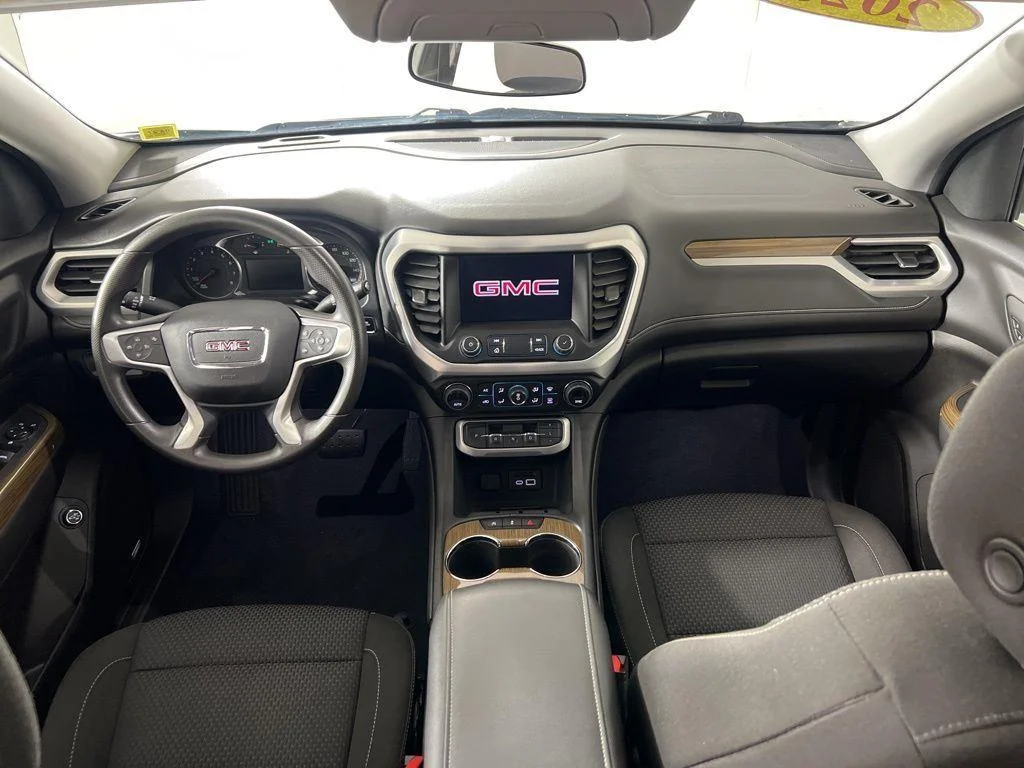Used 2023 Summit White GMC SLE image 22