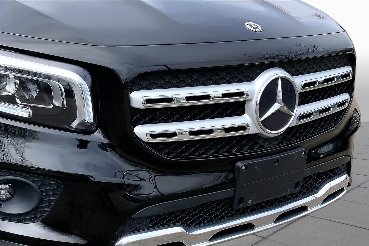 Used 2022 Night Black Mercedes-Benz GLB 250 image 29