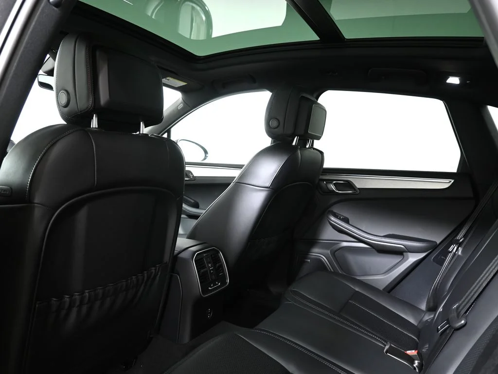 New 2026 Grey Porsche  image 37