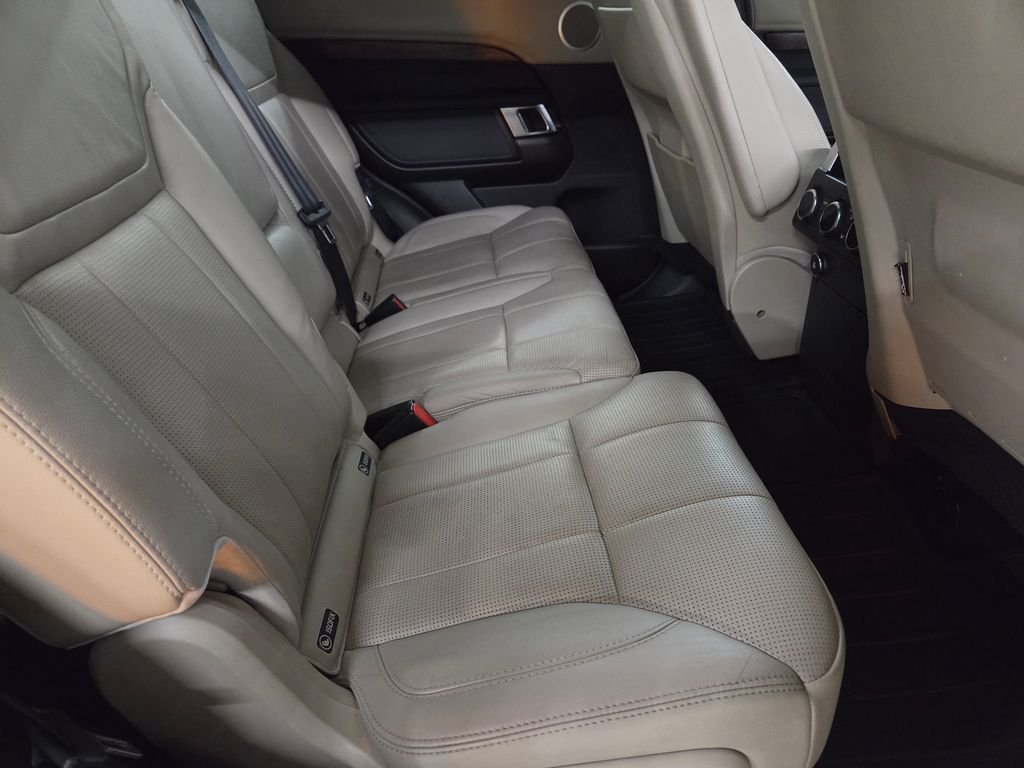 Used 2019 Black Land Rover HSE image 19