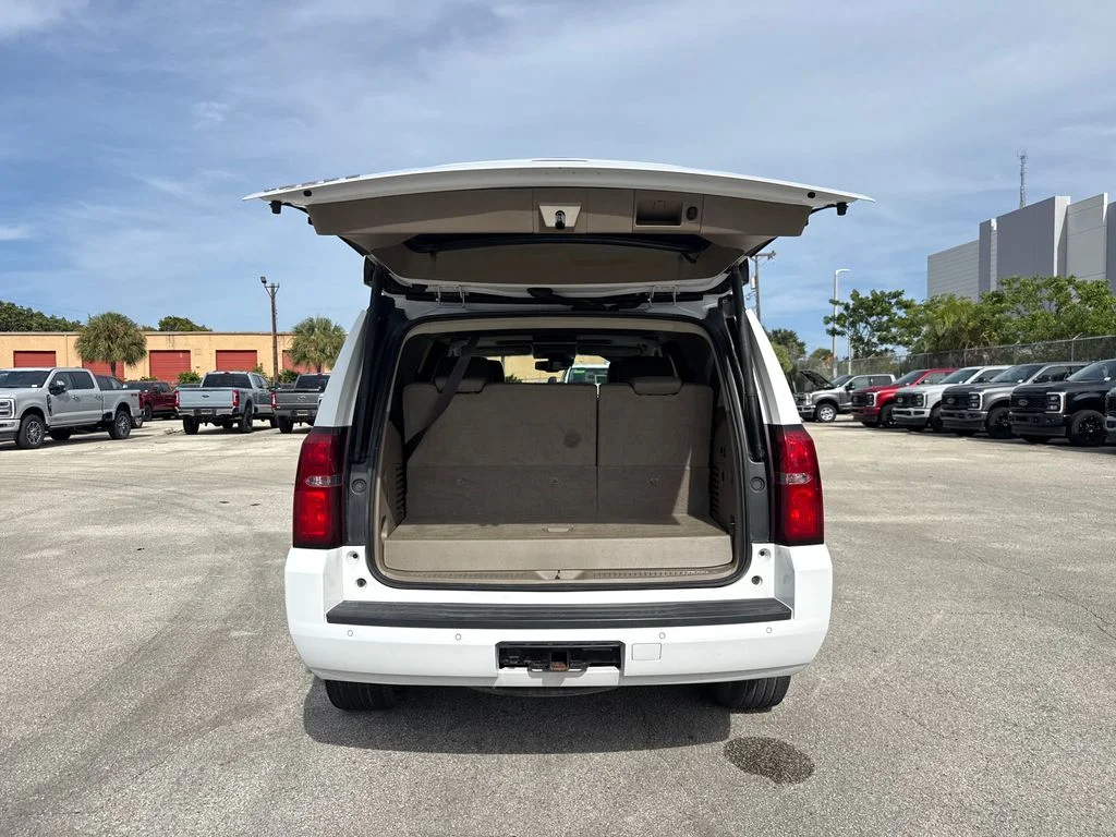 Used 2017 White Chevrolet LT image 32