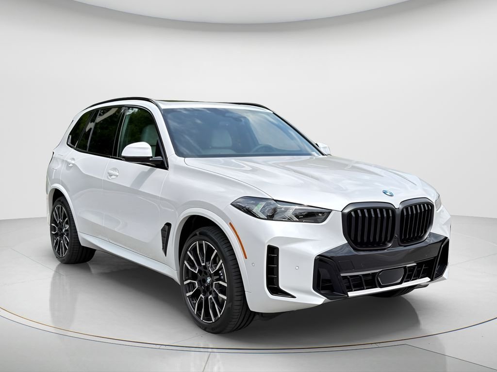 New 2026 Mineral White Metallic BMW sDrive40i image 3