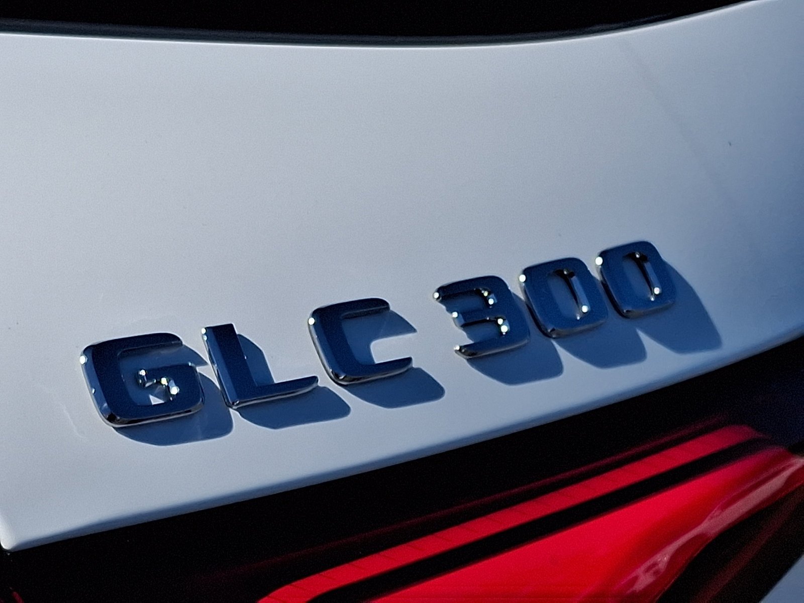 New 2027 Polar White Mercedes-Benz GLC 300 image 30