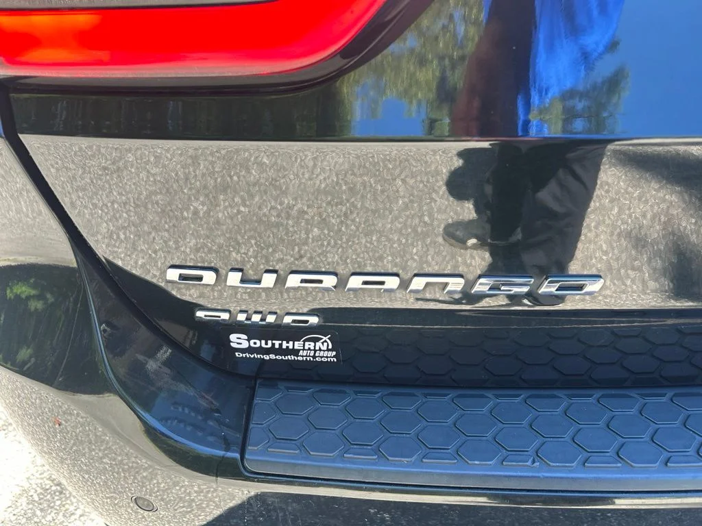 Used 2015 Black Dodge Limited image 11