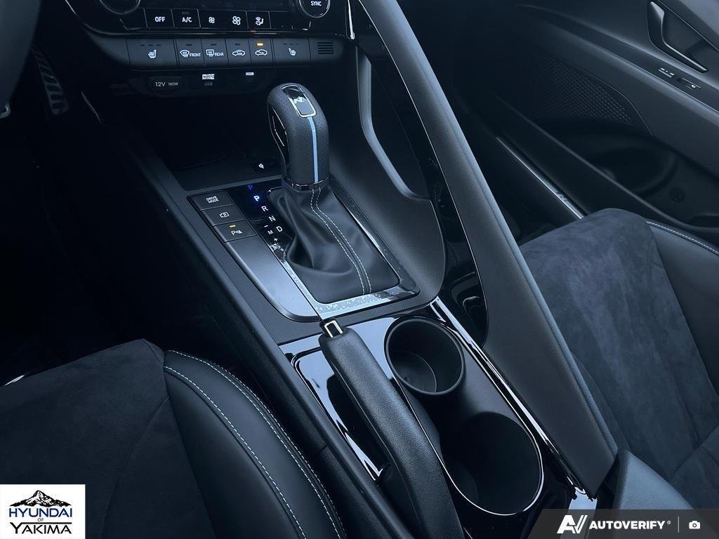 2026 Hyundai Elantra N - Photo 18