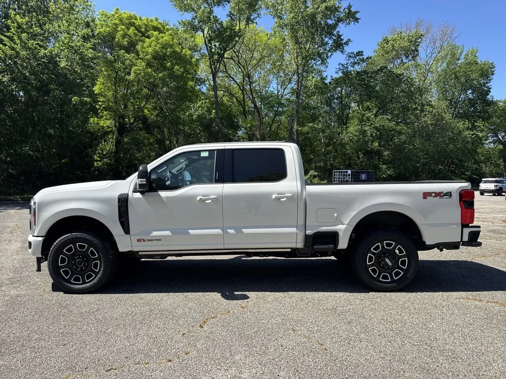 New 2026 Star White Metallic Tri-Coat Ford Platinum image 4