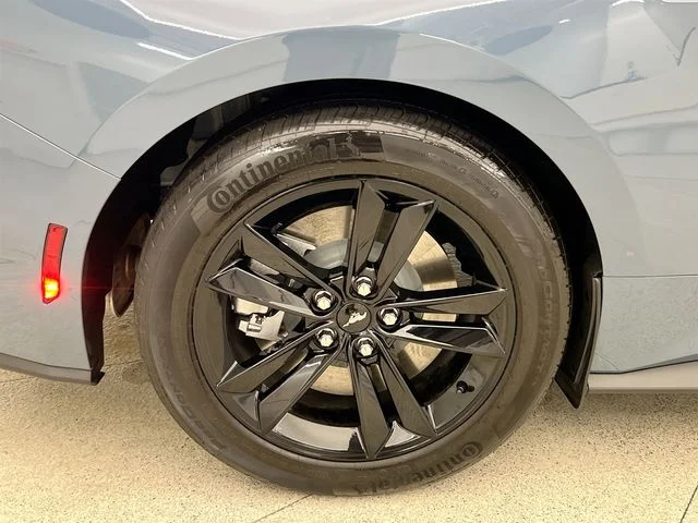 Used 2025 Blue Ford GT image 38