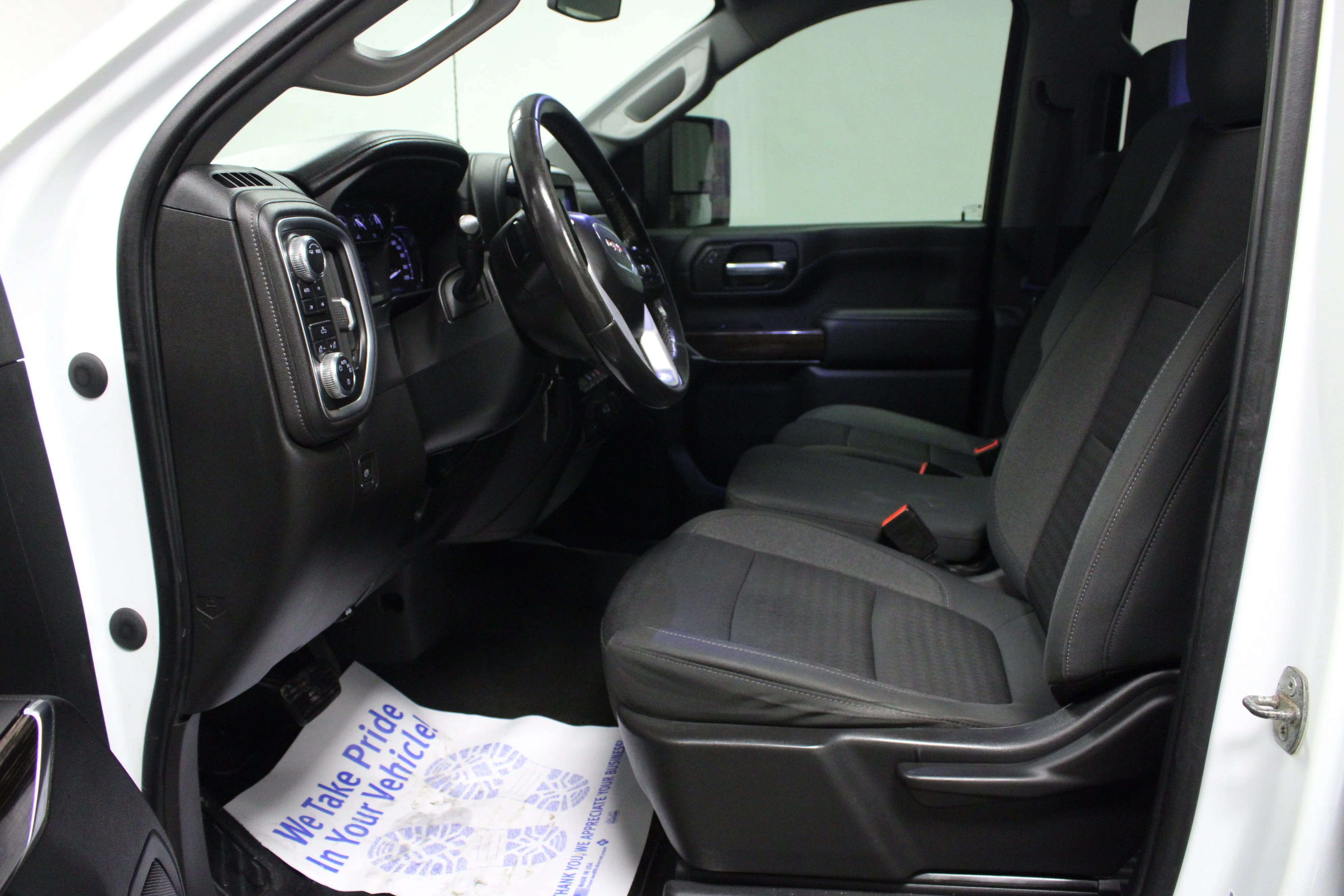 Used 2021 Summit White GMC SLE image 15