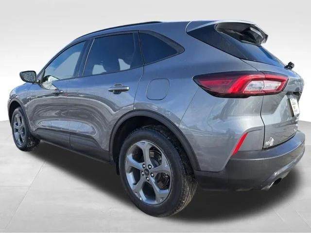 Used 2025 Gray Metal Ford ST-Line image 3