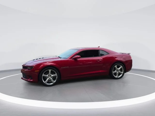Used 2015 Red Chevrolet SS image 4