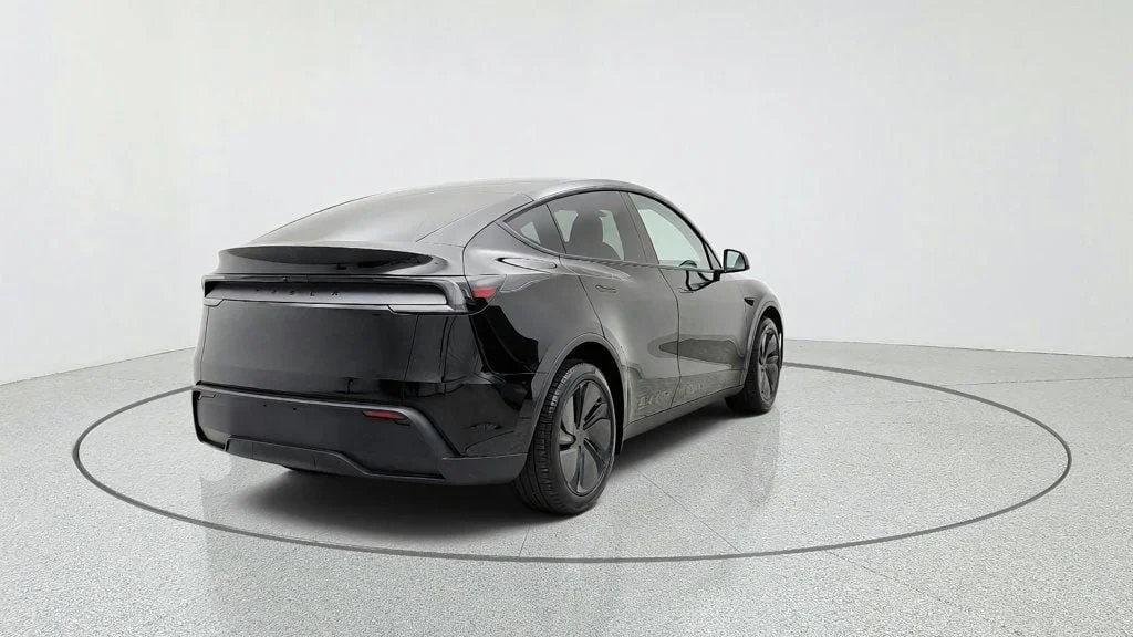 Used 2026 Diamond Black Tesla Long Range AWD image 5