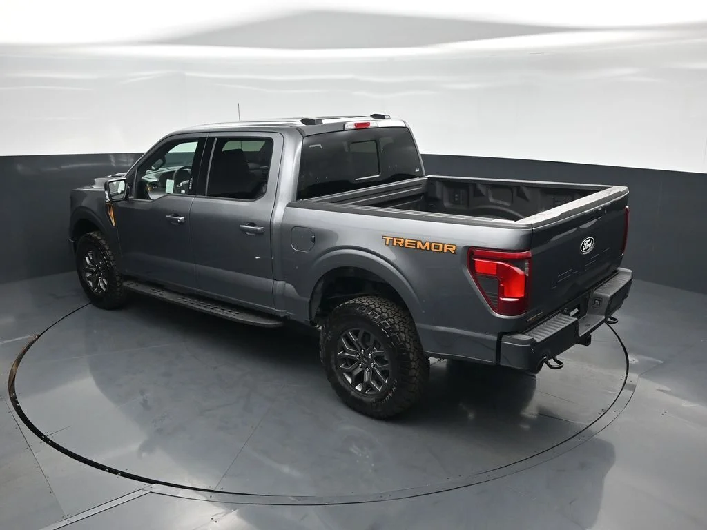 New 2026 Gray Ford Tremor image 42
