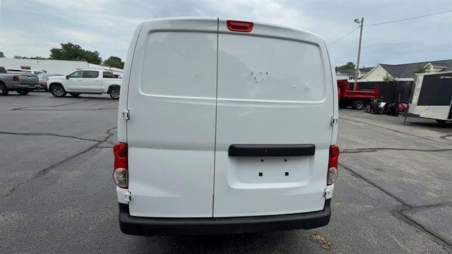 Used 2021 White Nissan S Xtronic CVT image 7