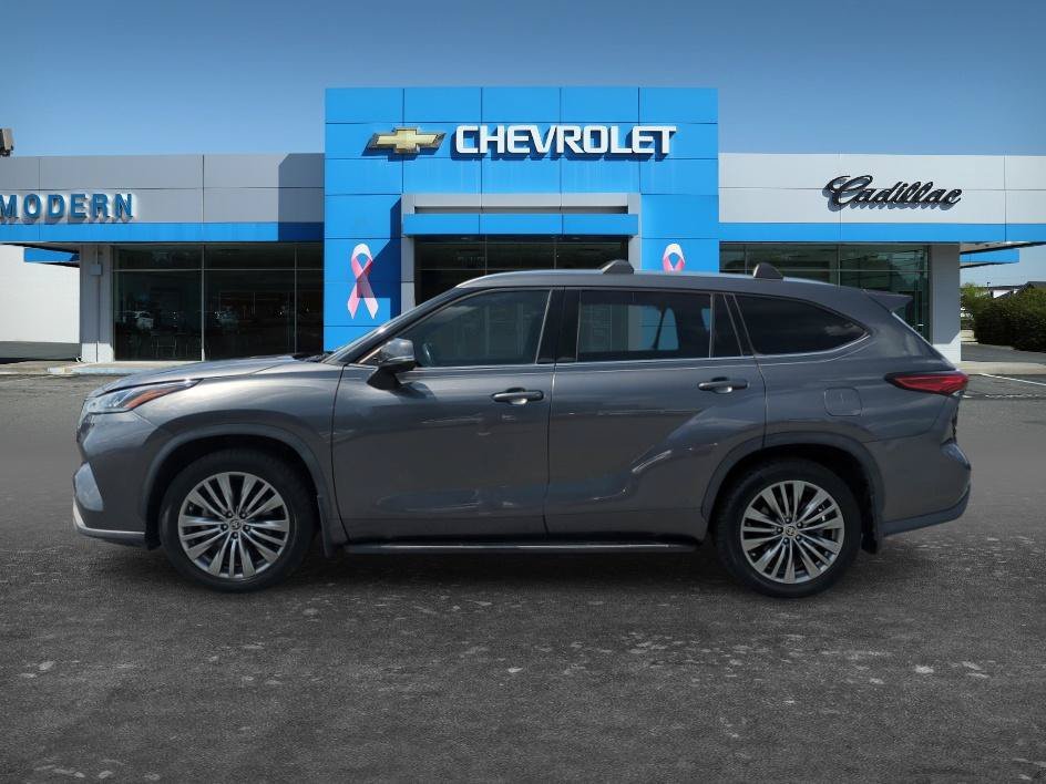 Used 2021 Magnetic Gray Metallic Toyota Platinum image 2