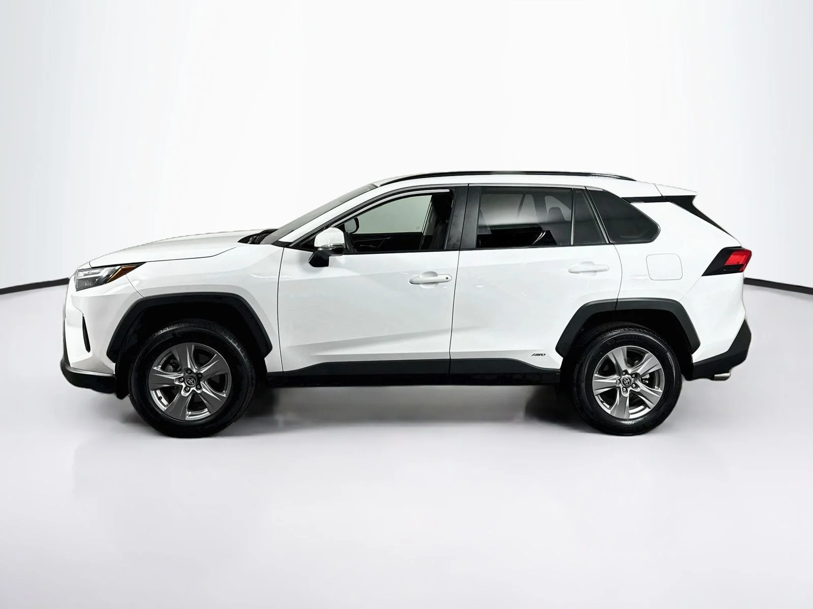 Certified Used 2025 White Toyota XLE image 4