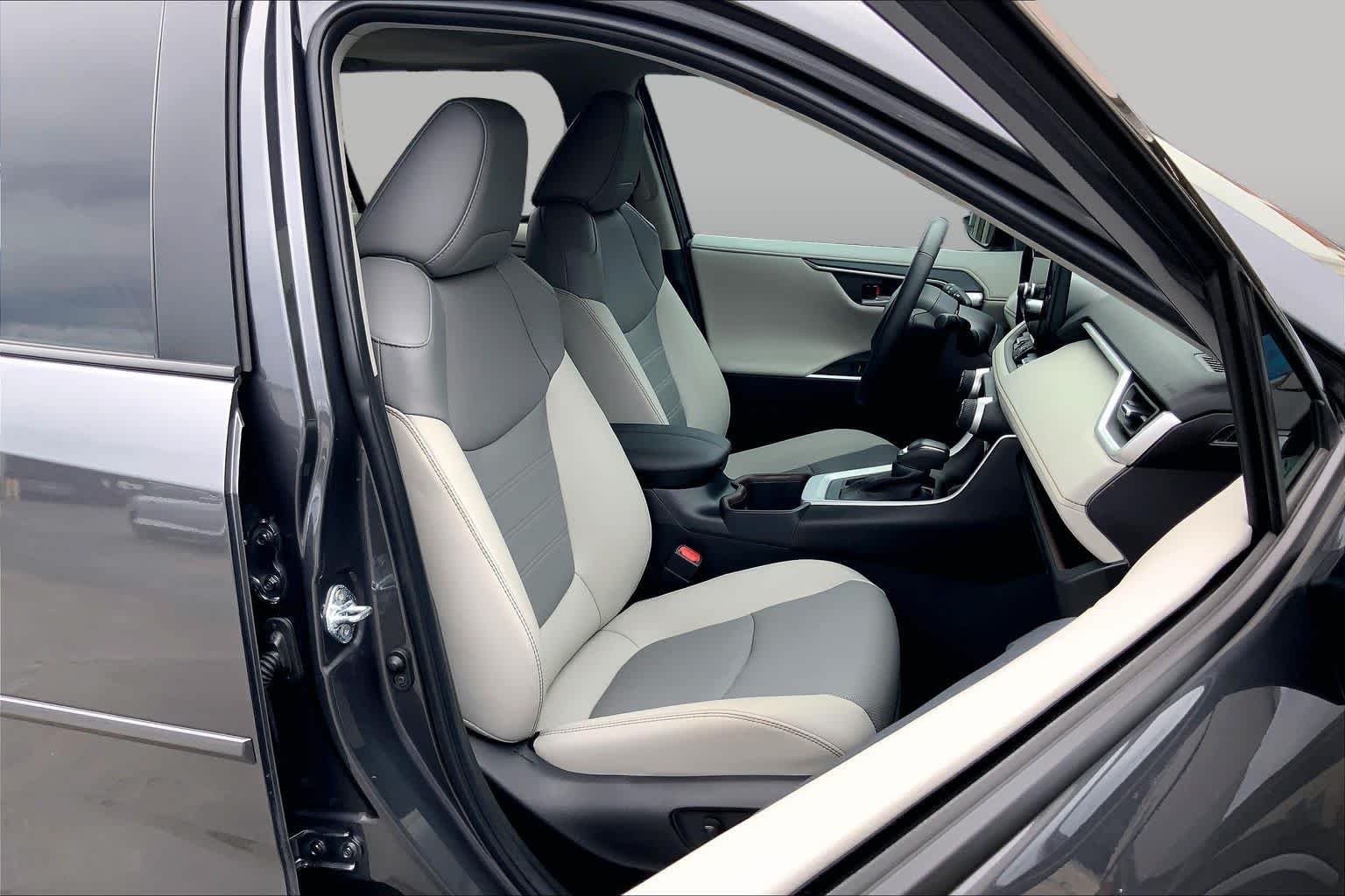 Used 2025 Magnetic Gray Metallic Toyota Limited image 9