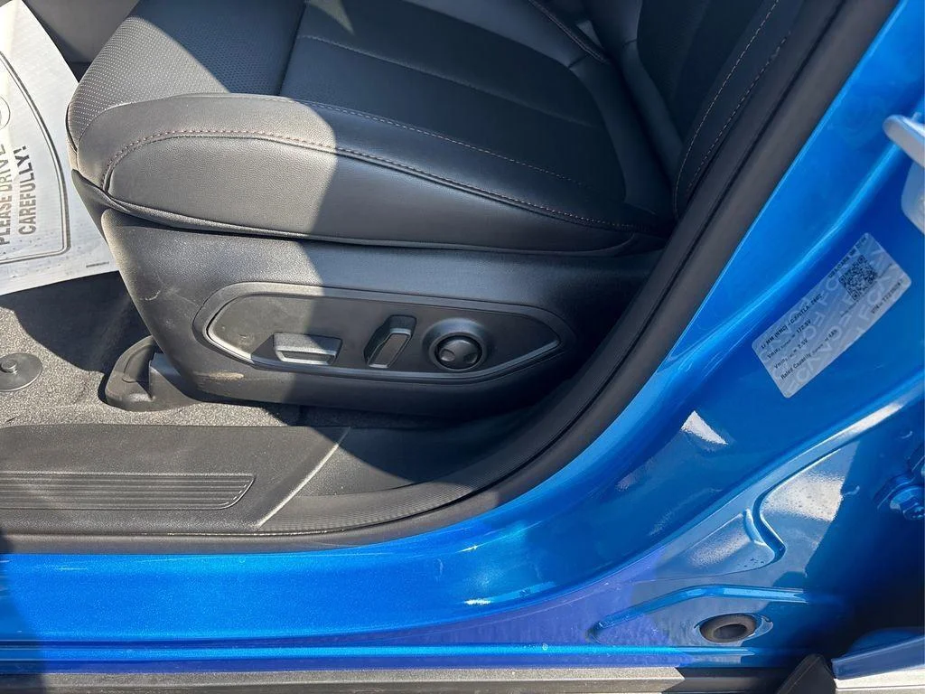 New 2026 Hydro Blue Pearlcoat Jeep Limited image 19