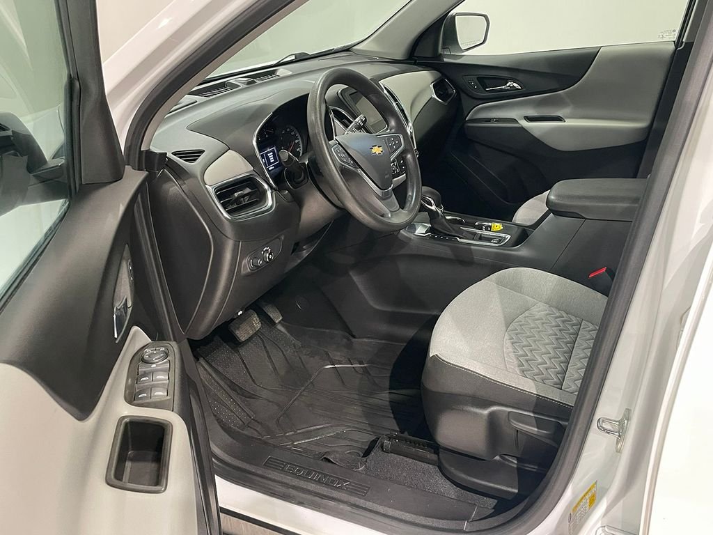 Used 2023 White Chevrolet LS image 19