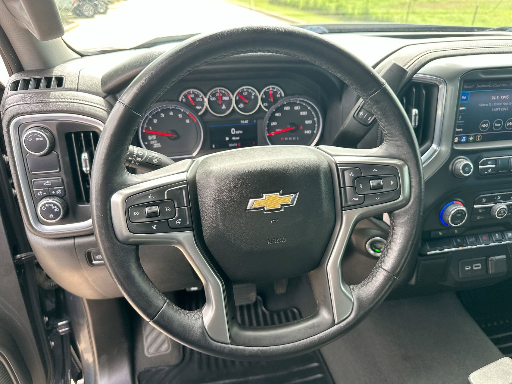 Used 2022 Shadow Gray Metallic Chevrolet LT image 14