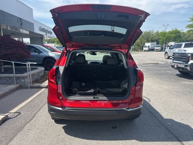 Used 2024 Red GMC AT4 image 39