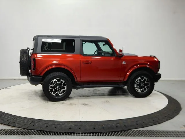 2022 Ford Bronco 2-Door Outer Banks - Photo 9