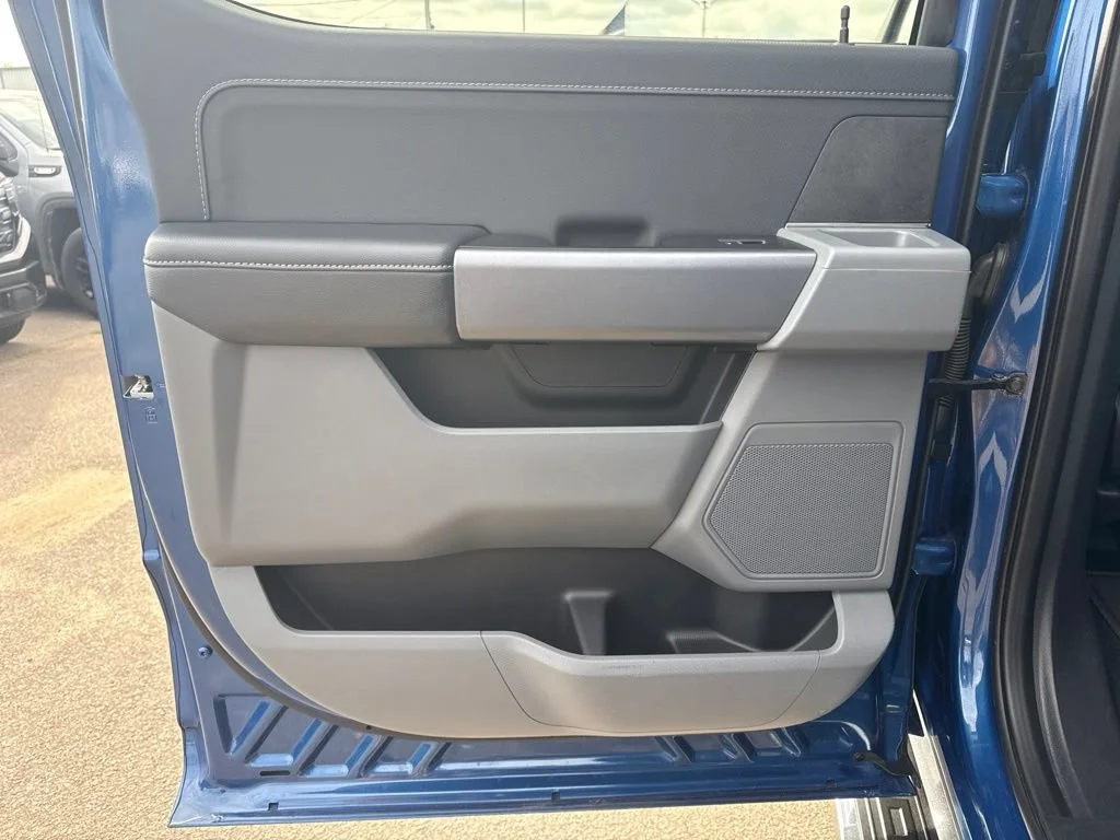 Used 2025 White Ford XLT image 25