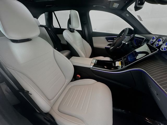New 2026 Polar White Mercedes-Benz GLC 300 image 28