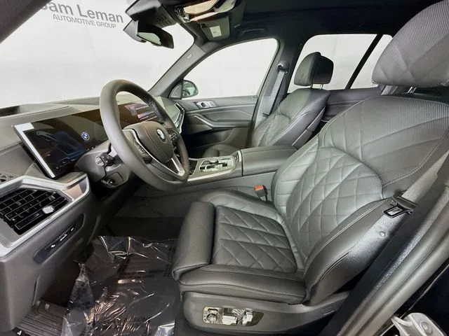 Used 2026 Black BMW xDrive40i image 21