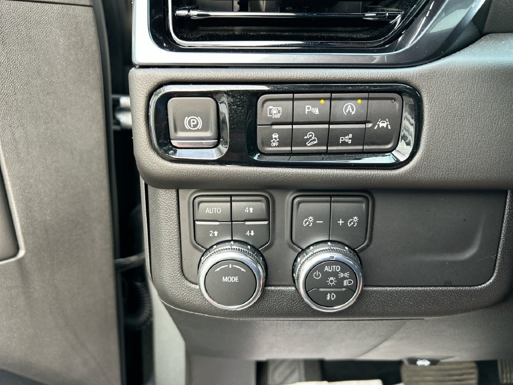 Used 2026 Silver GMC AT4 image 22