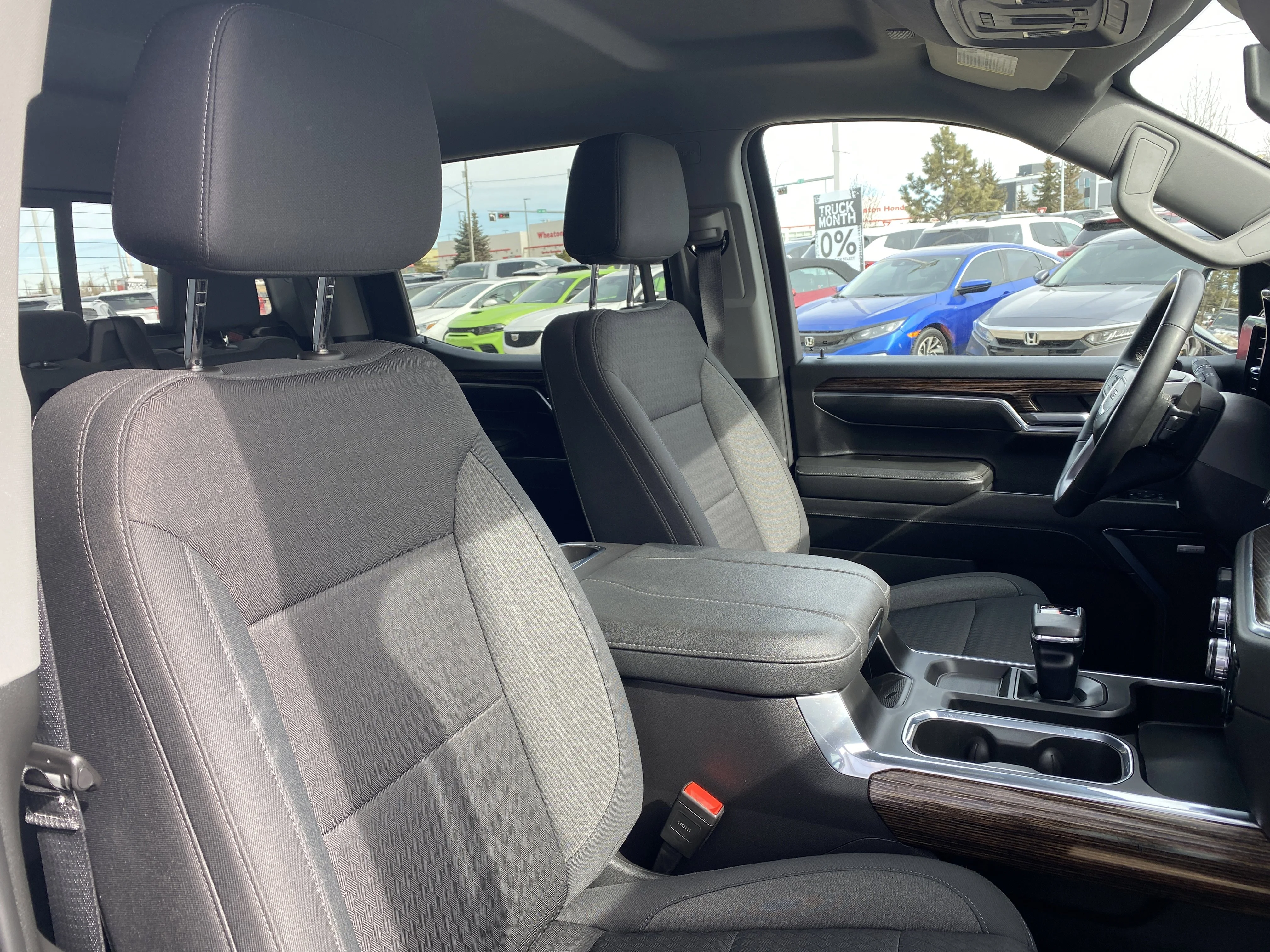 Certified Used 2024 White GMC Crew Cab Elevation * STANDARD BOX * BUCKETS * 360 CAMERA * image 21