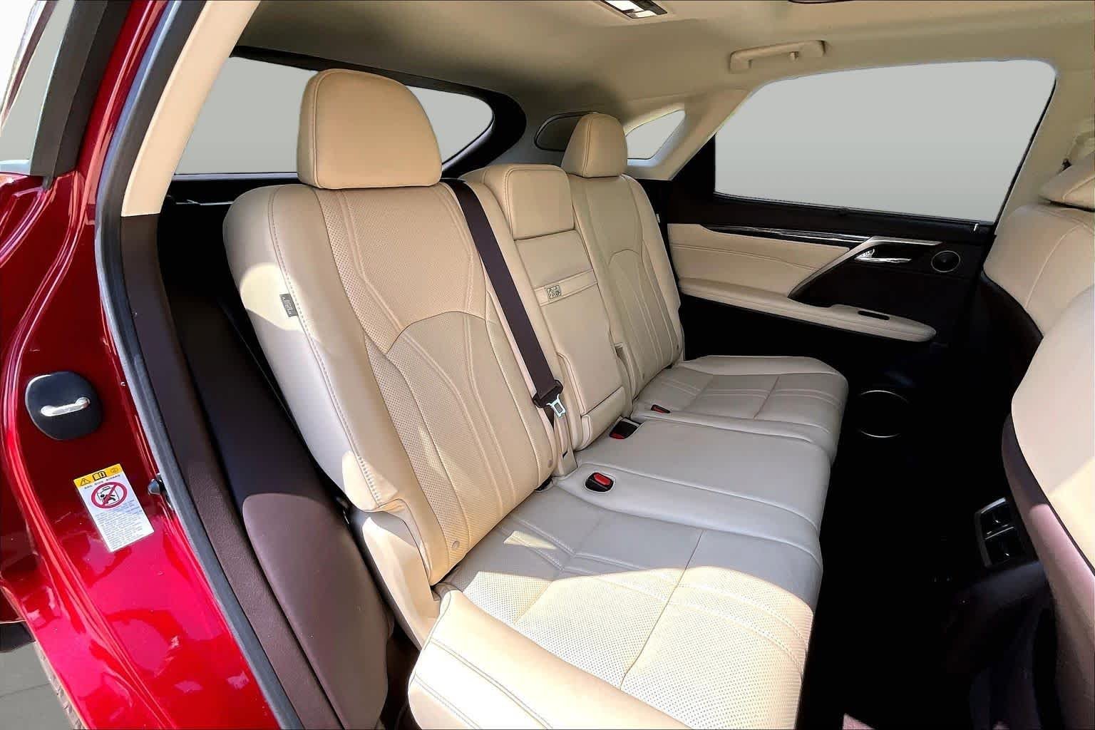 Used 2018 Matador Red Mica Lexus  image 20