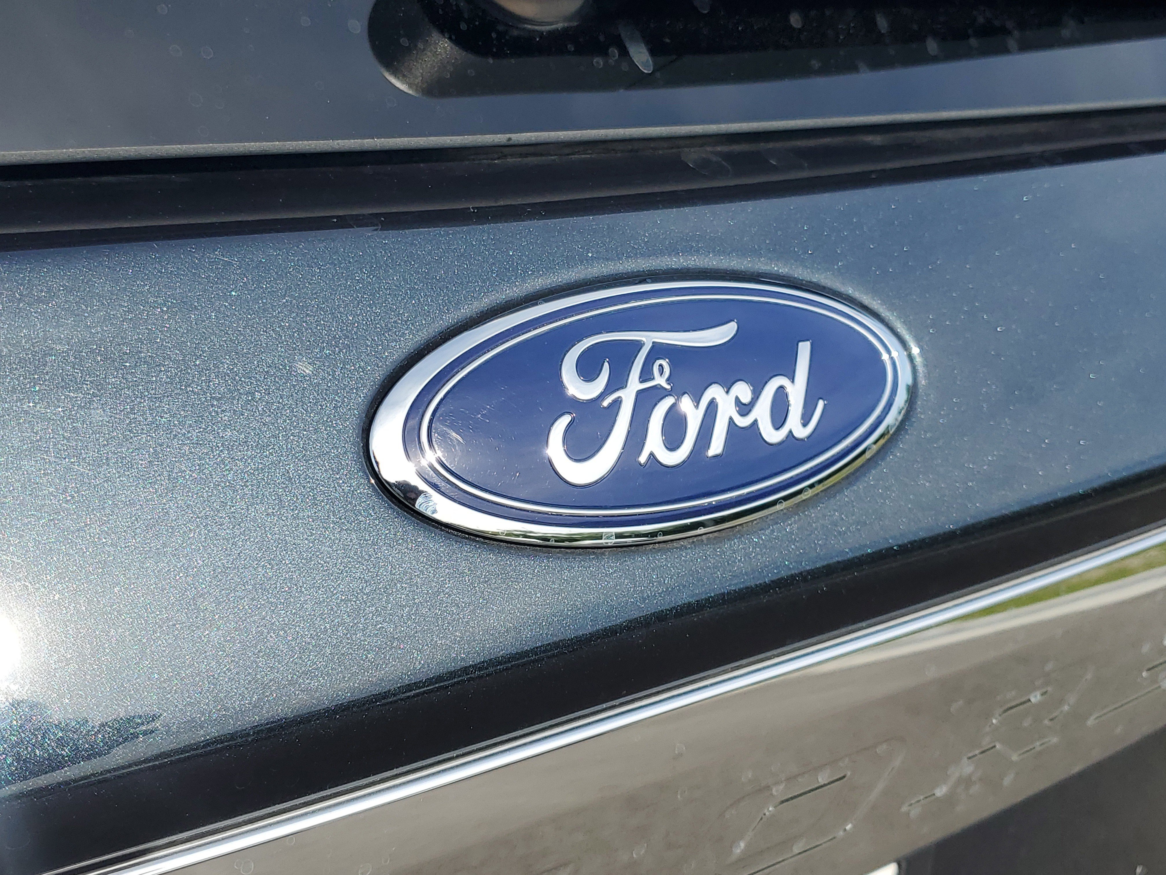 Used 2023 Blue Ford XLT image 7