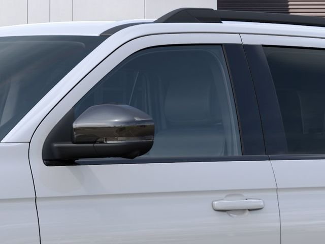 New 2027 Star White Metallic Tri-Coat Ford Platinum image 20