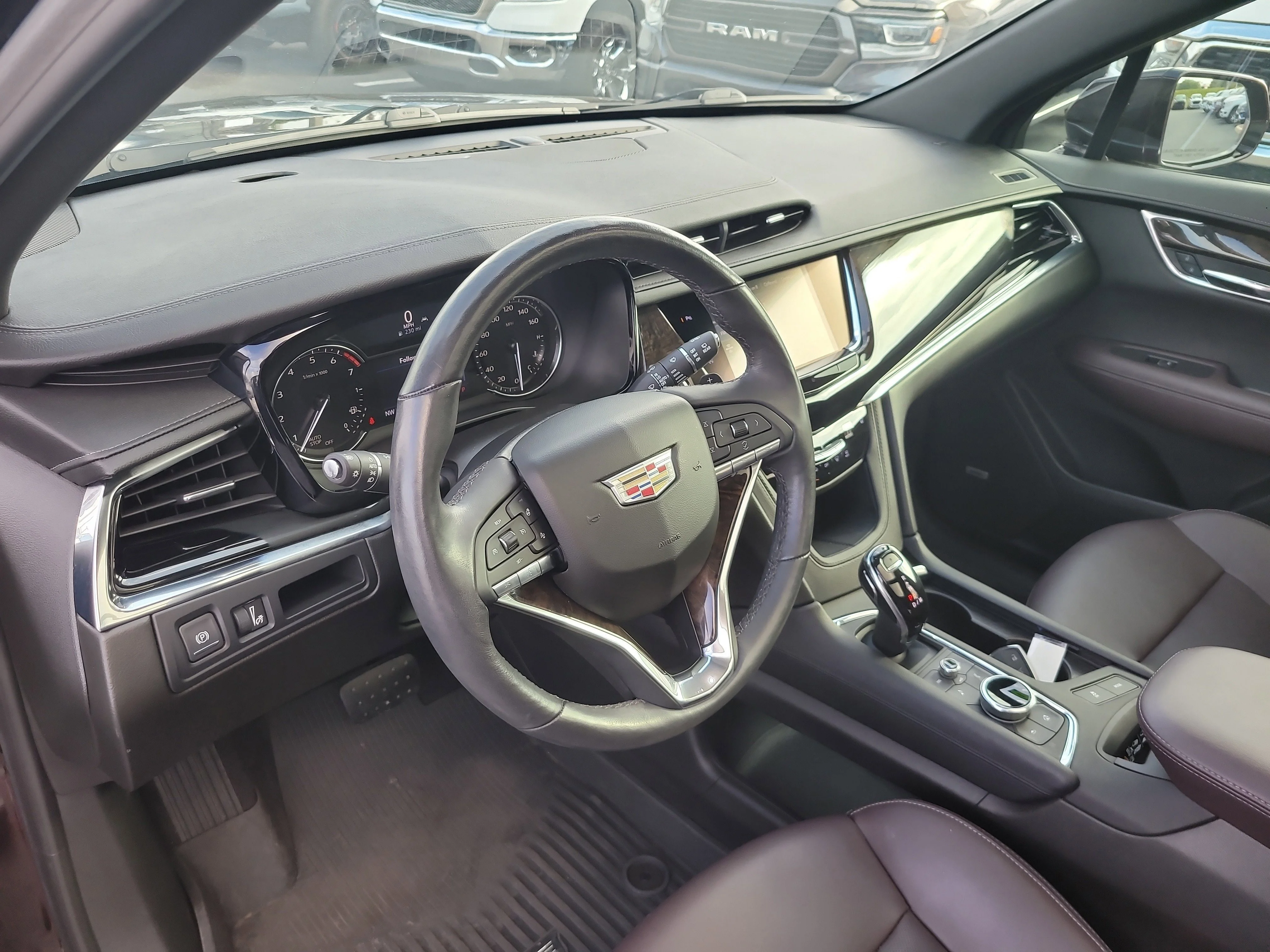 Used 2020 Garnet Metallic Cadillac FWD Premium Luxury image 21