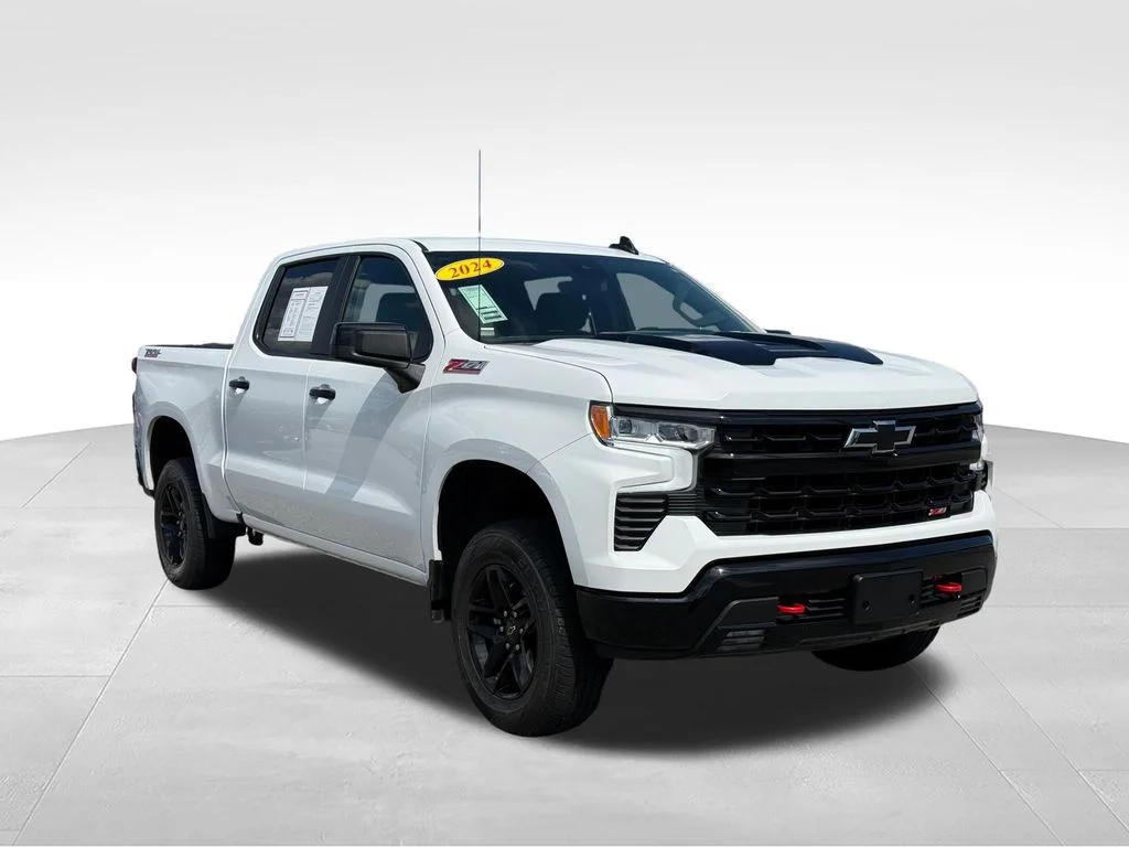 Used 2024 White Chevrolet LT Trail Boss image 30