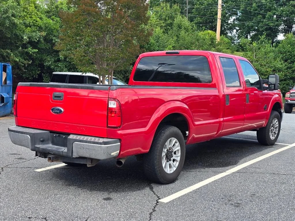 Used 2015 Red Ford XL image 10