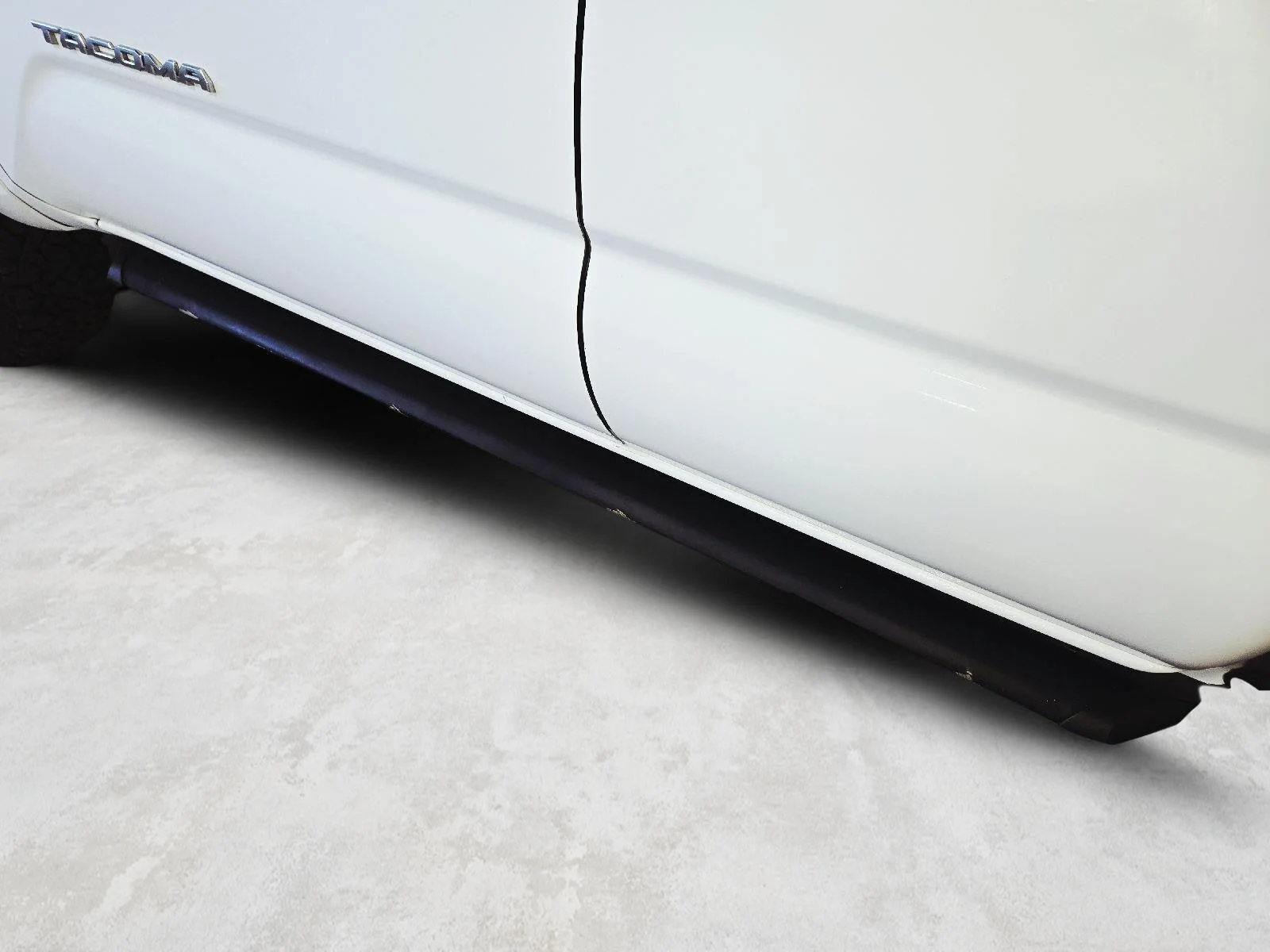 Used 2019 Super White Toyota SR5 image 19