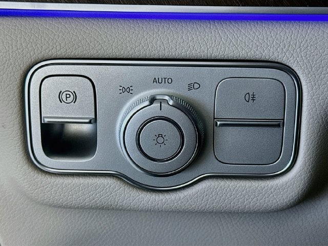 New 2027 Polar White Mercedes-Benz GLS 450 image 42