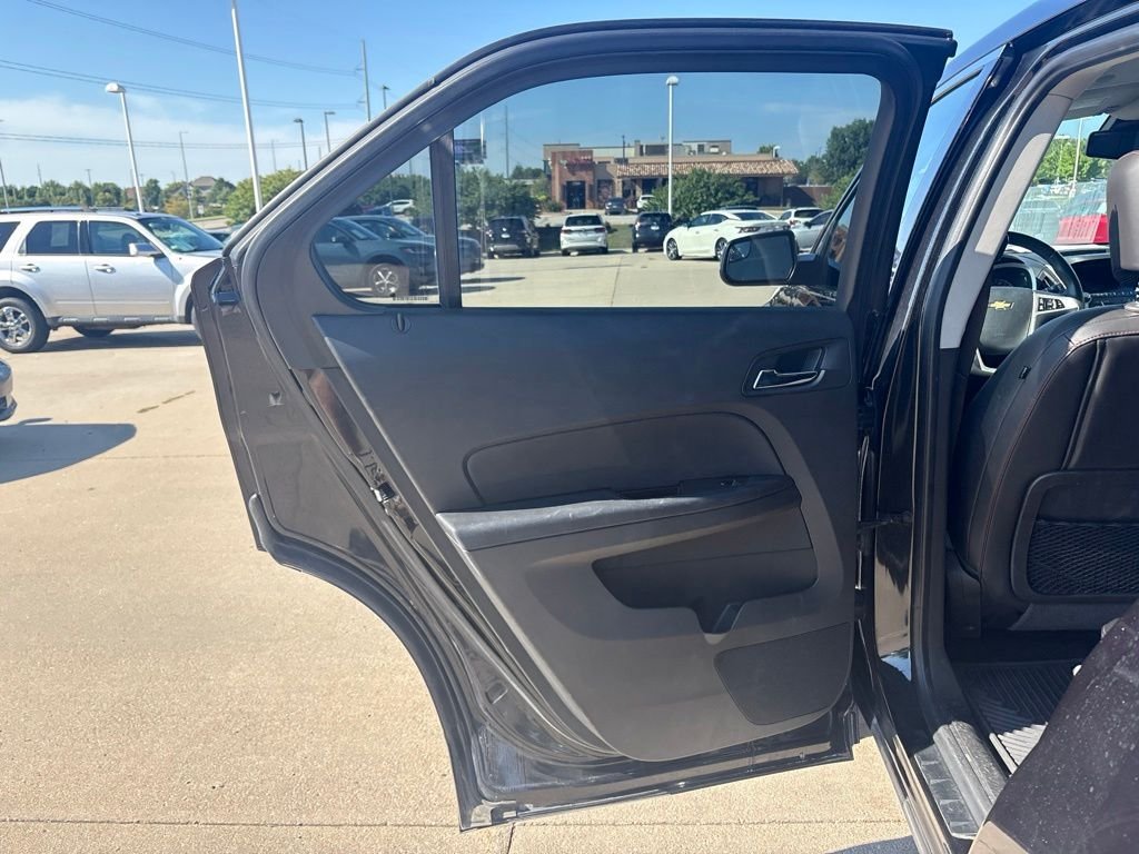 Used 2014 Black Granite Metallic Chevrolet LT 2LT image 34