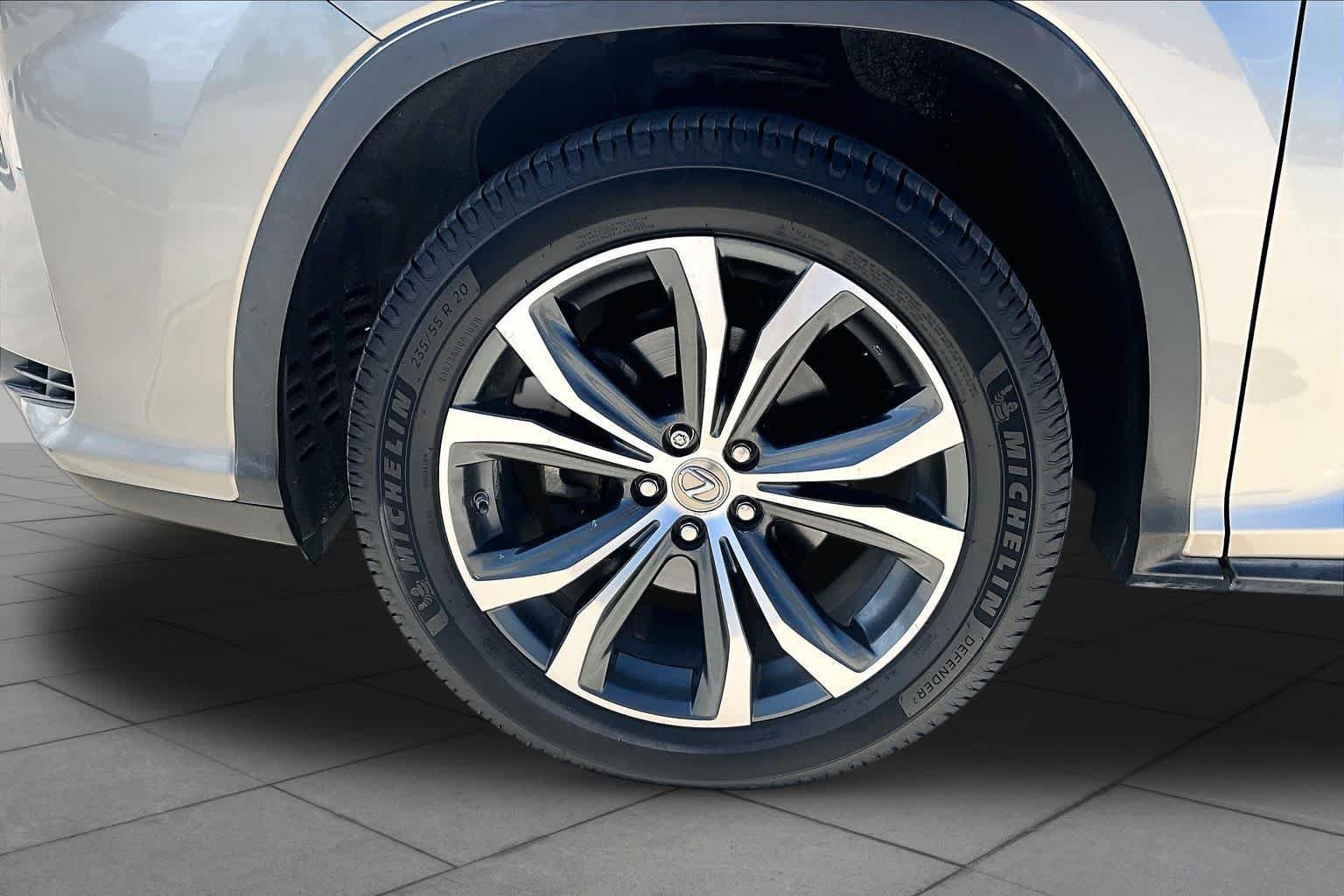 Used 2017 Atomic Silver Lexus  image 10