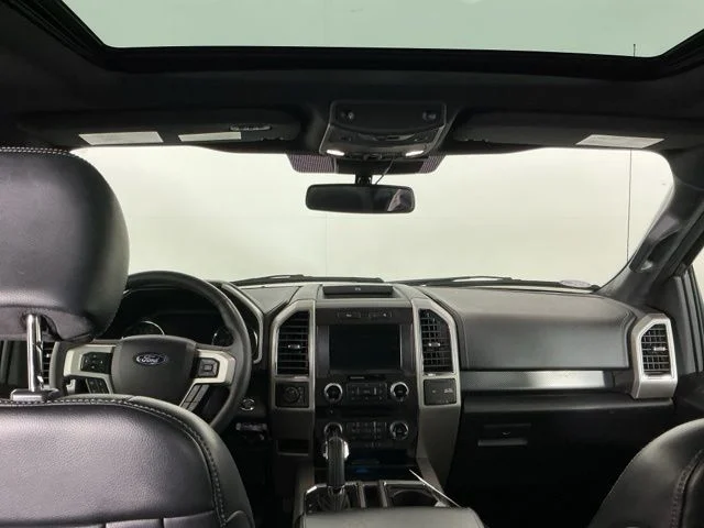 Used 2018 Magnetic Ford Lariat image 25