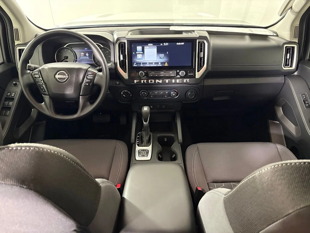 New 2026 Glacier White Nissan Crew Cab SV image 34