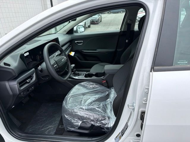New 2026 Snow White Pearl Kia LXS image 11