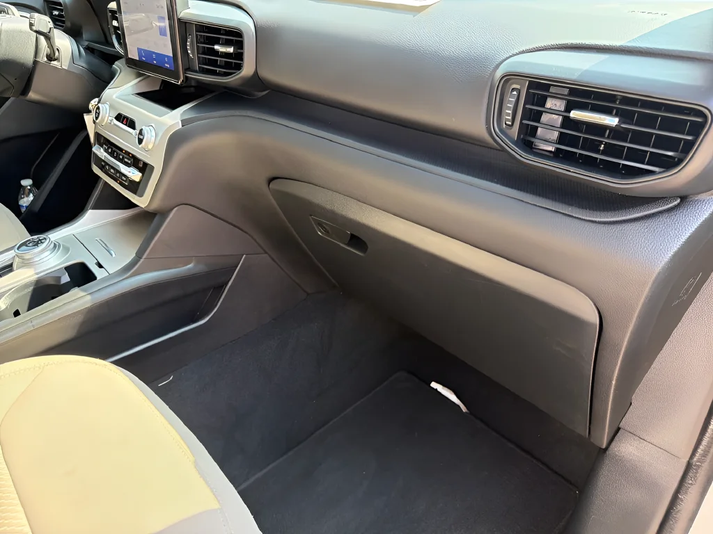Used 2021 Silver Ford Base image 35